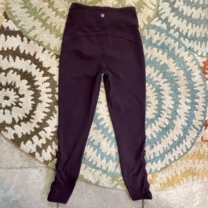 lululemon Cropped Plum Leggings Size 6